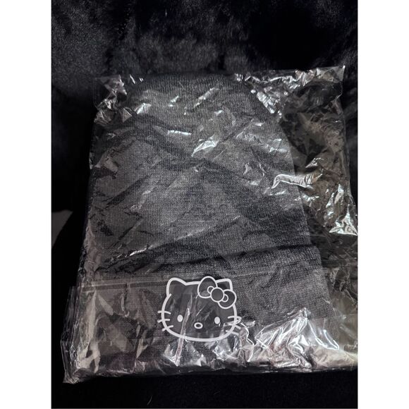 Hello Kitty dark grey hat beanie - Picture 1 of 3